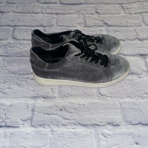 Sam Edelman Marlow Grey Velvet. Women’s Sneakers. Velvet. Sam Edelman